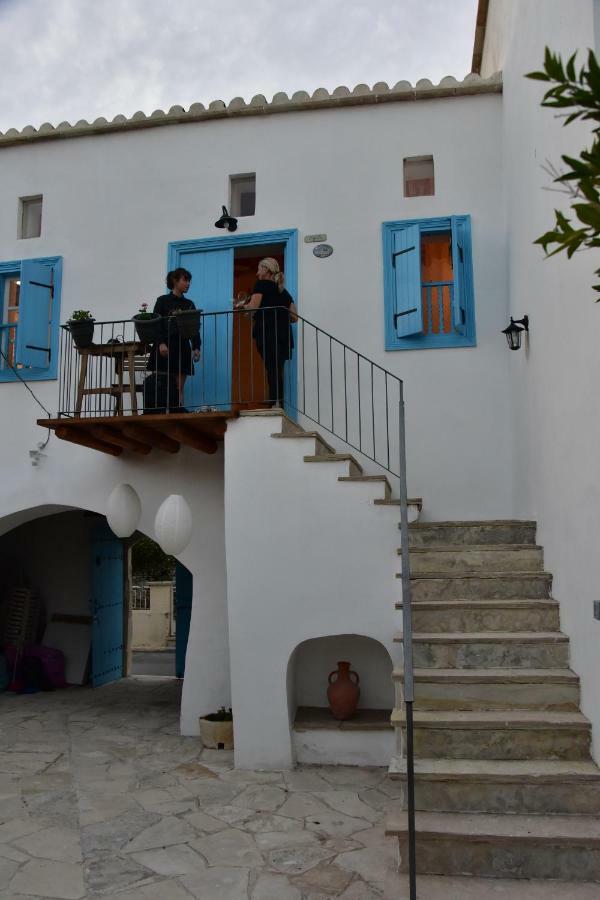 Athieno - Αθηαινώ Apartamento Athienou Exterior foto